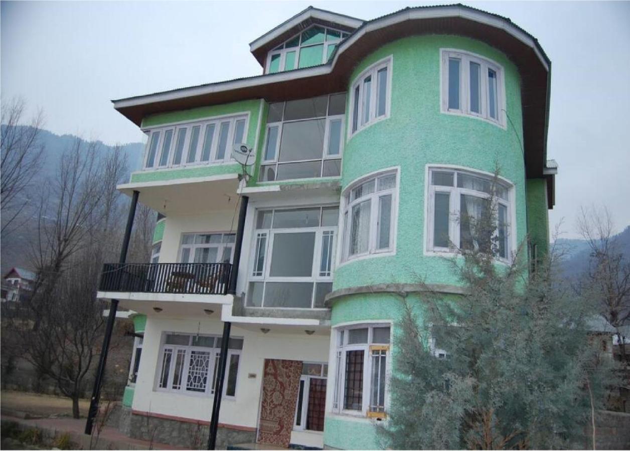 Calm Holiday Inn Srīnagar المظهر الخارجي الصورة